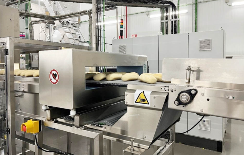 Tips about Maintaining and Optimizing Commercial Food Machinery for Bakeries